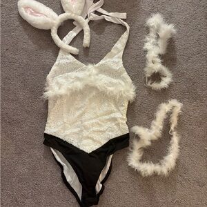 NWT Mean Girls Regina George Bunny Costume